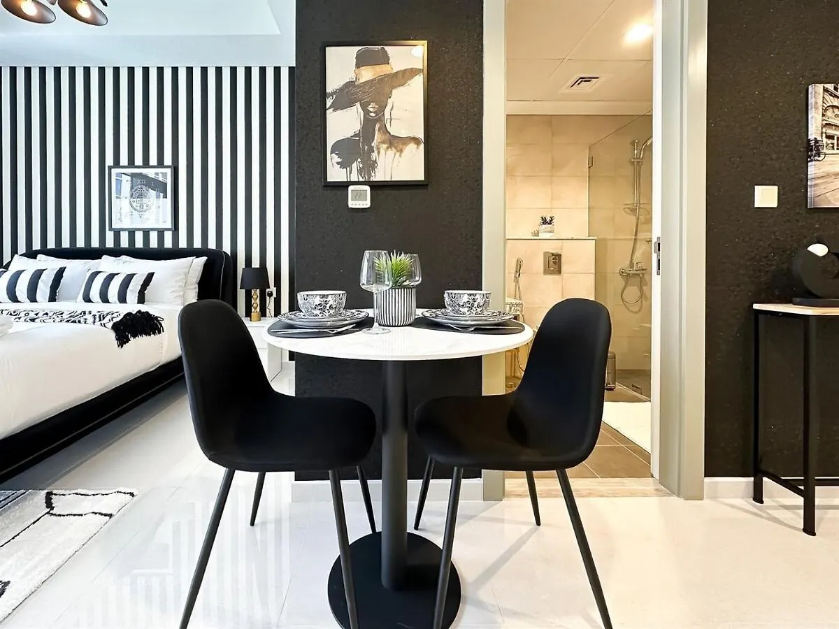 Apartment Trophy-Twilight Edge Studio 55Th Floor W Lush Lagoon Pool Dubai