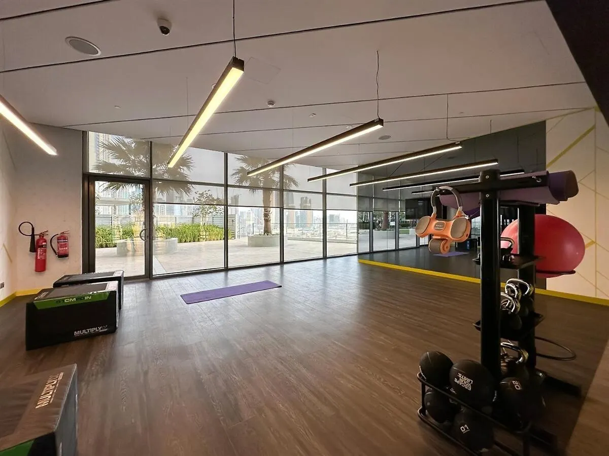 Trophy-Twilight Edge Studio 55Th Floor W Lush Lagoon Pool Dubai United Arab Emirates