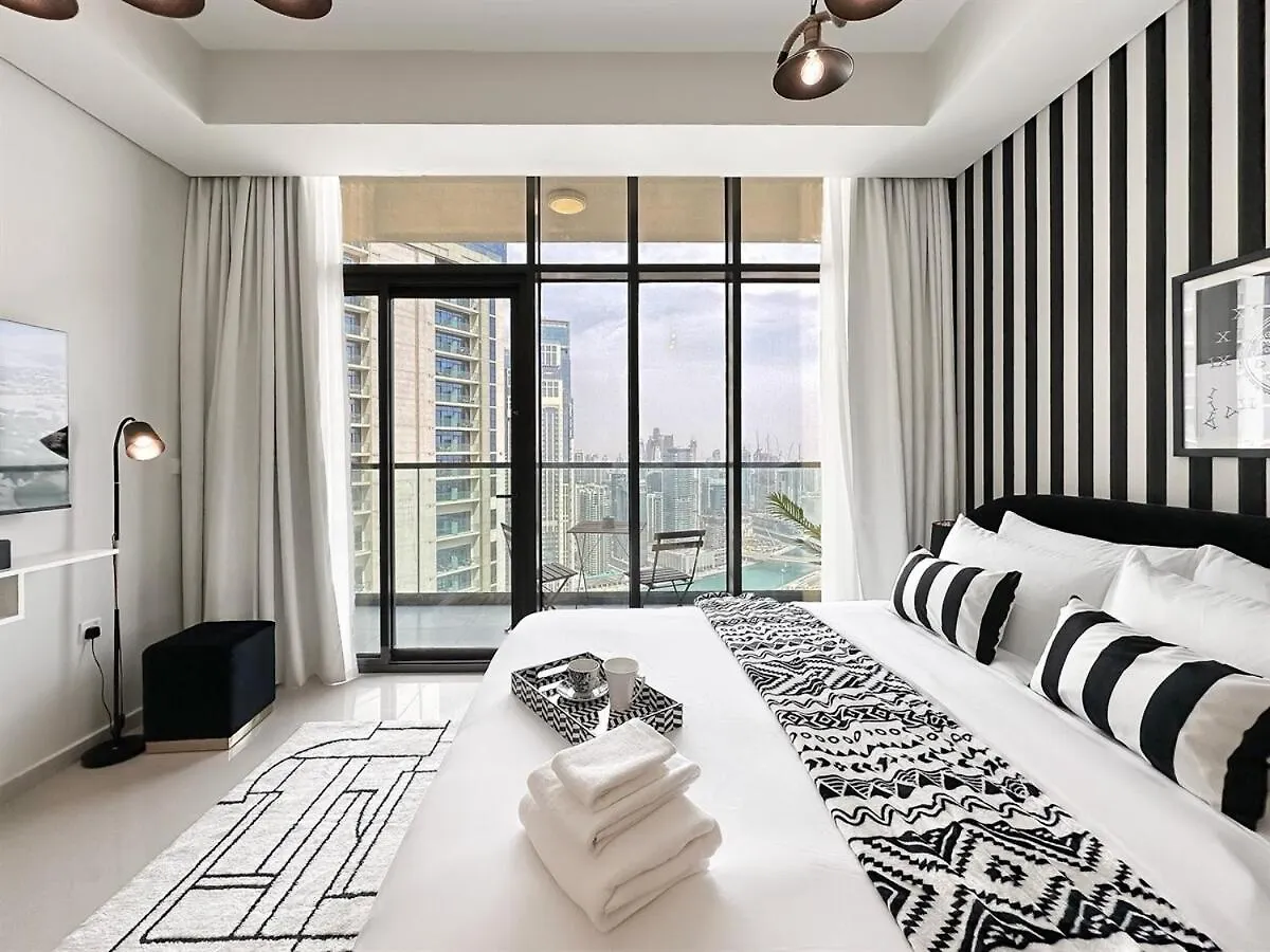 Apartment Trophy-Twilight Edge Studio 55Th Floor W Lush Lagoon Pool Dubai
