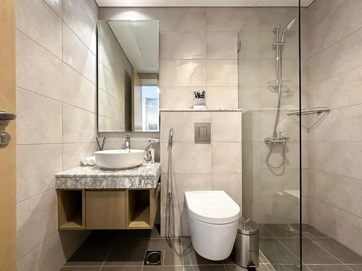 Trophy-Twilight Edge Studio 55Th Floor W Lush Lagoon Pool Dubai